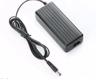65W 24 CC di CA da tavolino dell'adattatore di potere di volt per il computer portatile/stampatrice, alta efficienza