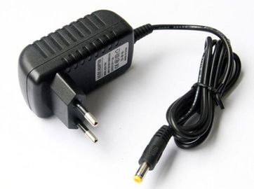 Muri l'Eu dell'adattatore 12w di potere del supporto 1A 12v/Au/noi/spina britannica, connettore di CC di 5.5*2.5mm