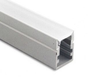 Profilo di alluminio della copertura LED del PC per i negozi/domestico su ordinazione, sorti montato