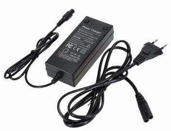 Un CA universale di 42 Watt di potenza all'adattatore 12volt 3.5amp di corrente continua Per il controllo della macchina fotografica