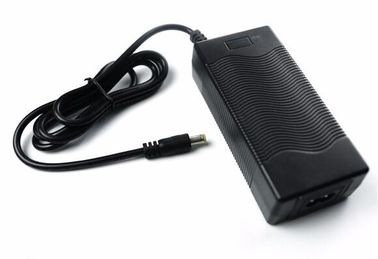 Adattatore portatile nero dell'alimentazione elettrica di commutazione dell'adattatore/240 watt di potere di CC di CA