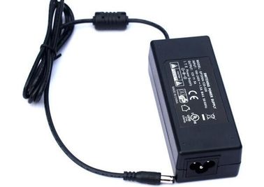 Un CA universale di 42 Watt di potenza all'adattatore 12volt 3.5amp di corrente continua Per il controllo della macchina fotografica