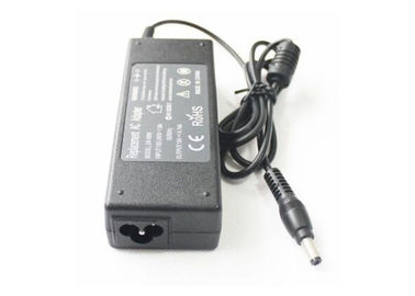 Caricatore dell'alimentazione elettrica del computer portatile della sostituzione del FCC di Rohs per Toshiba, protezione di SCP OVP