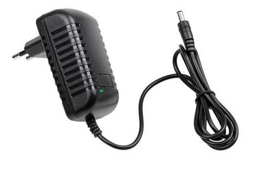 CA leggero a frequenza dell'adattatore 50-60Hz dell'alimentatore in CC con potere 6W