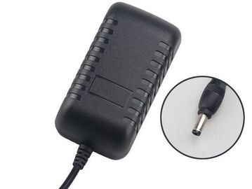 adattatore di potere del supporto della parete di 12V 0.5A 1A 1.5A 2A con la spina del Regno Unito dell'AU del cavo/UE Stati Uniti di CC di 1.5m