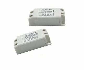 6W 12W alla bassa alimentazione elettrica costante di tensione LED dell'adattatore 12v di potere di tensione LED