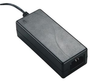 Caricabatteria dell'alimentazione elettrica della parete della plastica 12V 2.5A dell'ABS, trasformatore principale delle strisce