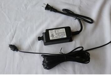 il trasformatore resistente all'acqua di 12VDc 1.5A 18W, IP68 impermeabilizza il trasformatore per le luci subacquee